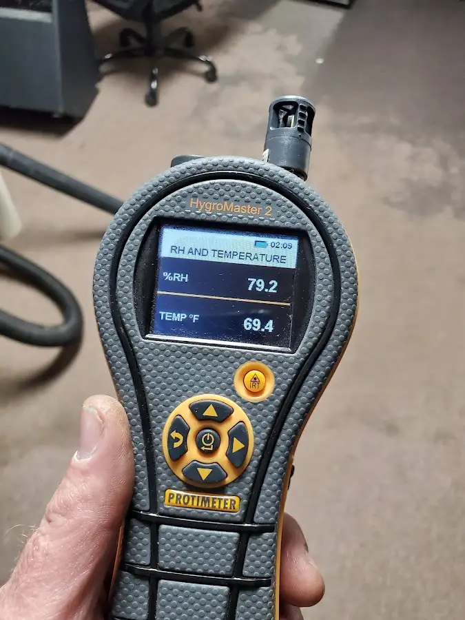 Moisture meter humidity assessment for Mold Remediation & Removal in Palo Alto